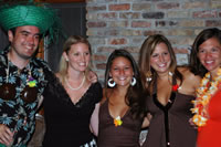 diego_stacy_laura_christy_and_kelly_01.jpg (67kb)
