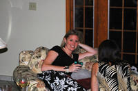 stacy_and_linda_01.jpg (48kb)