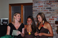 stacy_laura_and_christy_01.jpg (57kb)