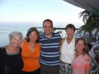 gloria_kelly_diego_darrell_and_nicole_keys_01.jpg (86kb)