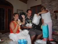 kelly_and_diego_02.jpg (86kb)