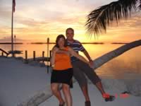 kelly_and_diego_keys_sunset_01.jpg (96kb)