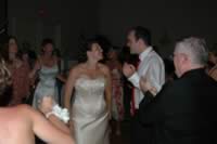 kelly_and_diego_dancing_01.jpg (45kb)
