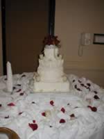 wedding_cake_001.jpg (40kb)