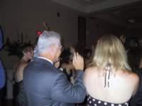 dancing_0w.jpg (53kb)