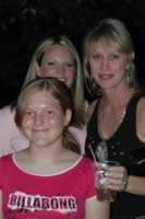 taylor_kathy_and_terri.jpg (36kb)